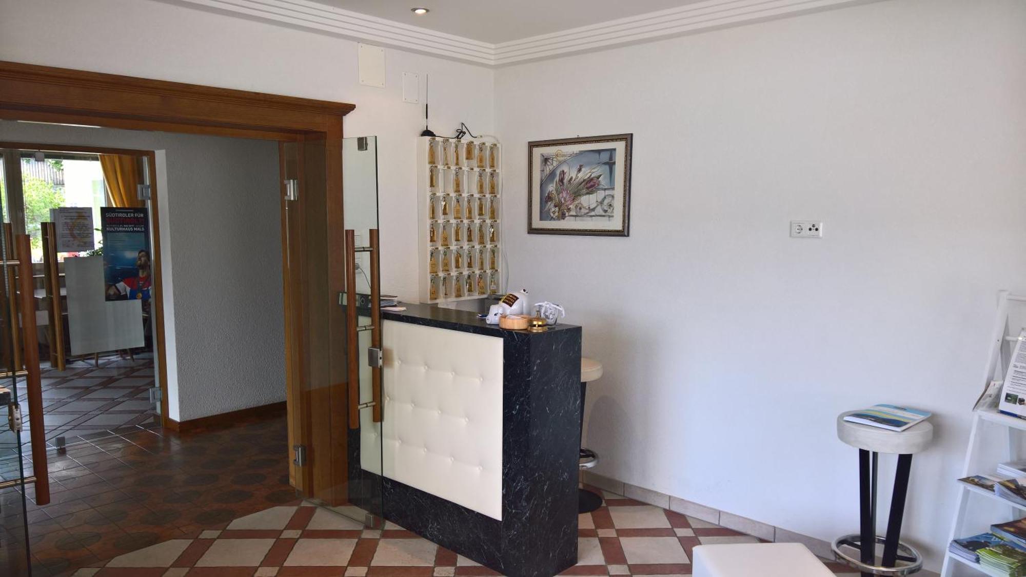 Hotel Krone Morter Exterior foto
